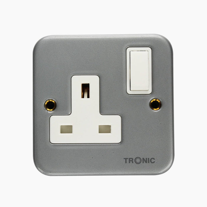 Single Metal Clad Socket 13Amps - Tronic Tanzania