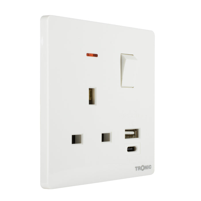 Single Switch Socket with USB + Type C